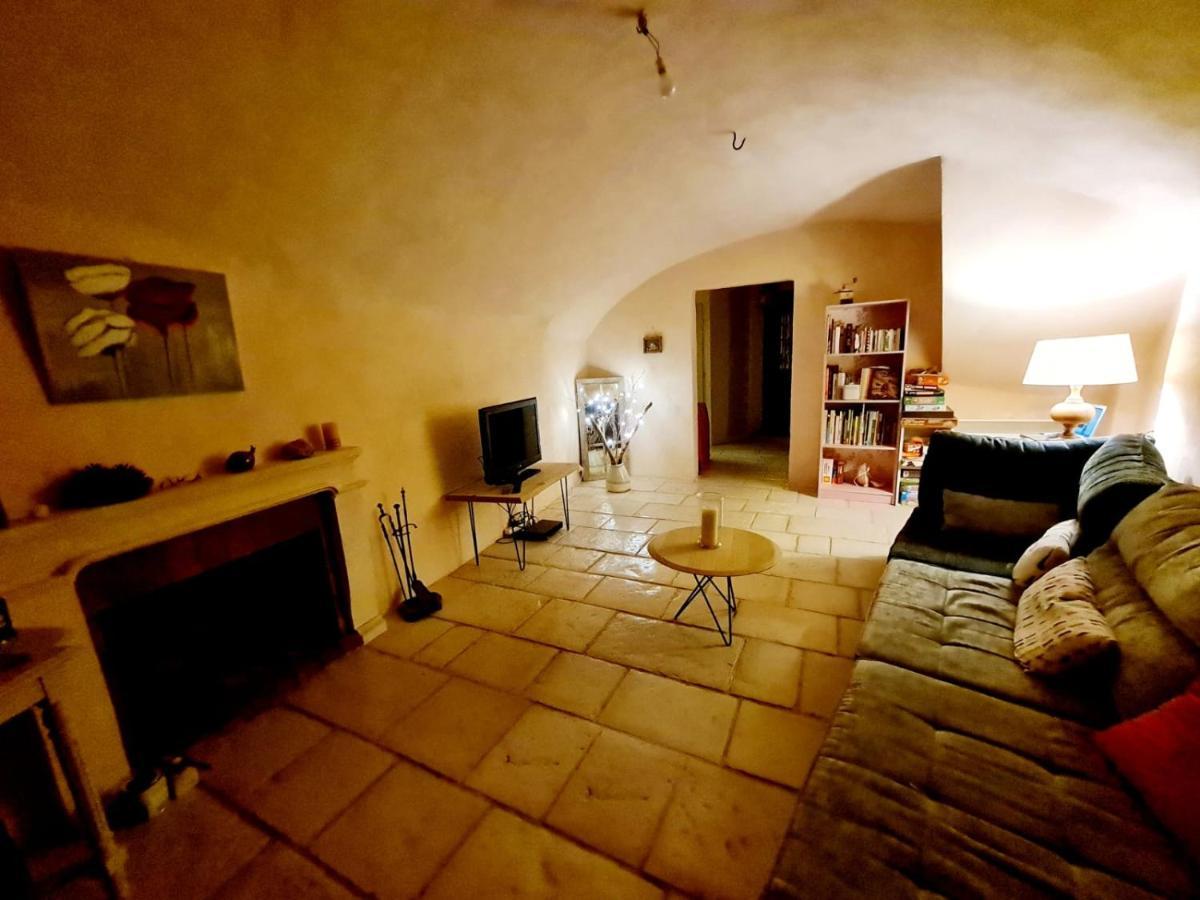 Maison des Bourgades Saint-Julien-de-Peyrolas Extérieur photo